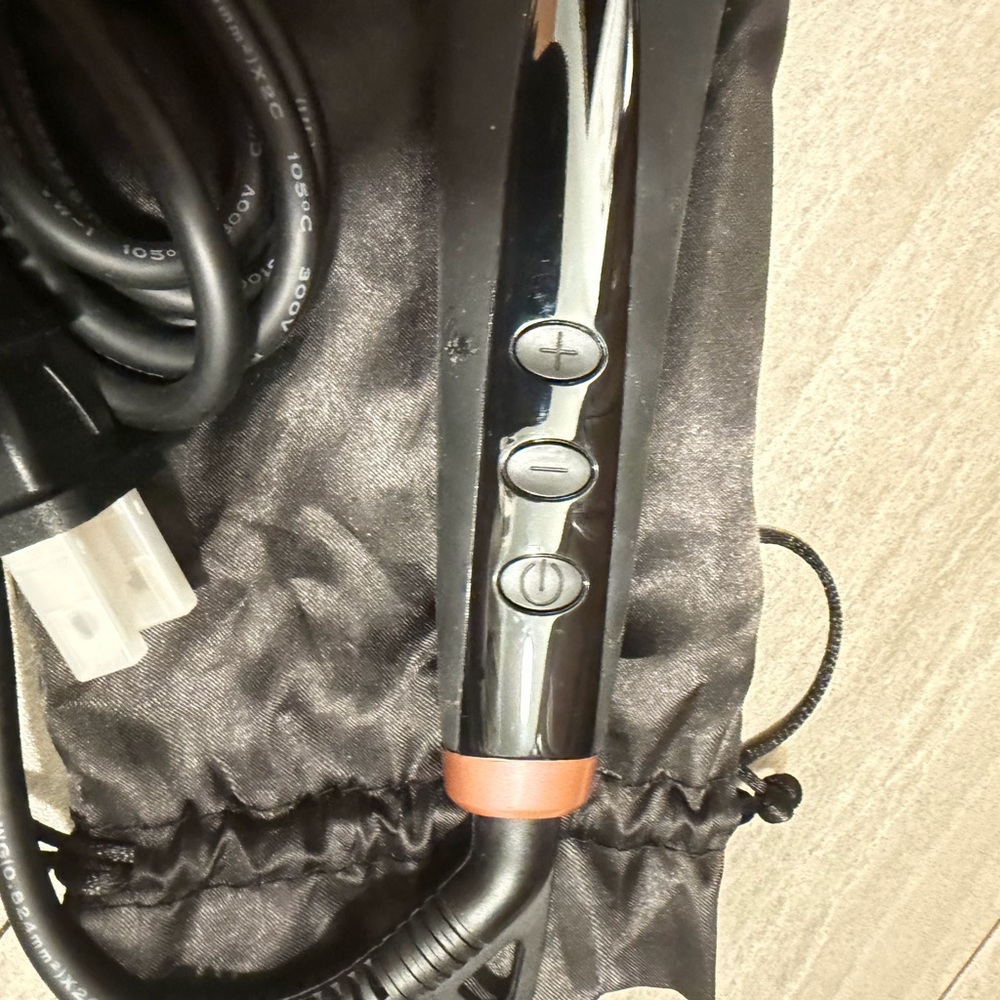 Amika Black and Copper Hair Straightening Brush - Picture 3 of 5